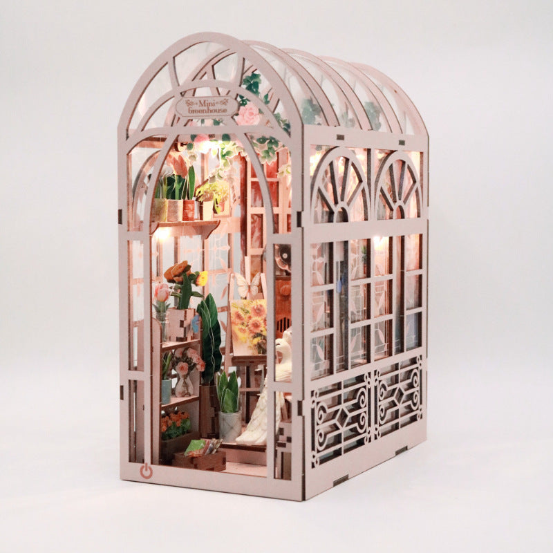Miniverse Studio™ DIY Book Nook Kit | Mini Greenhouse